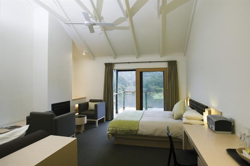 斯坦福德阿德莱德广场酒店 外观 照片 A room at the Cradle Mountain Hotel